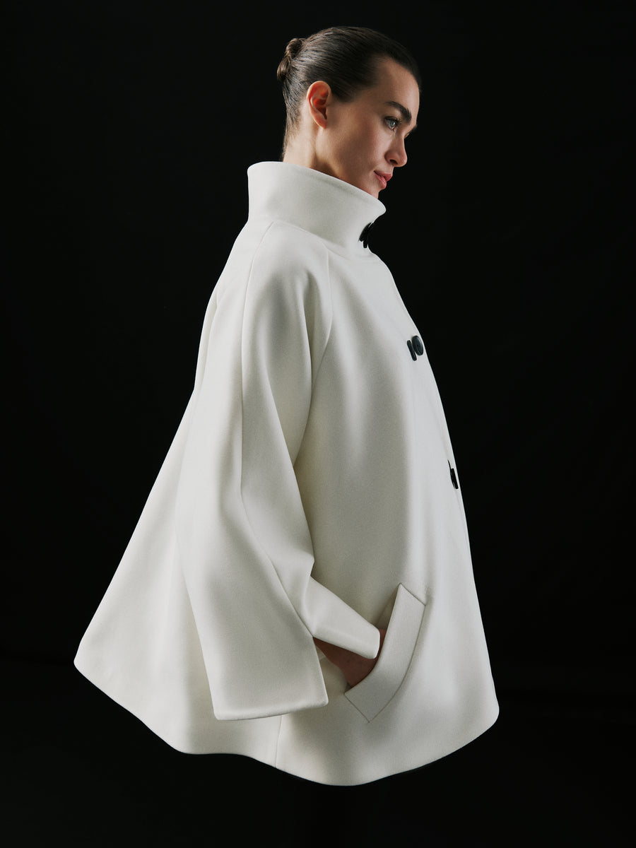 Look 09, Daphne Coat, Fall / Winter 26–27