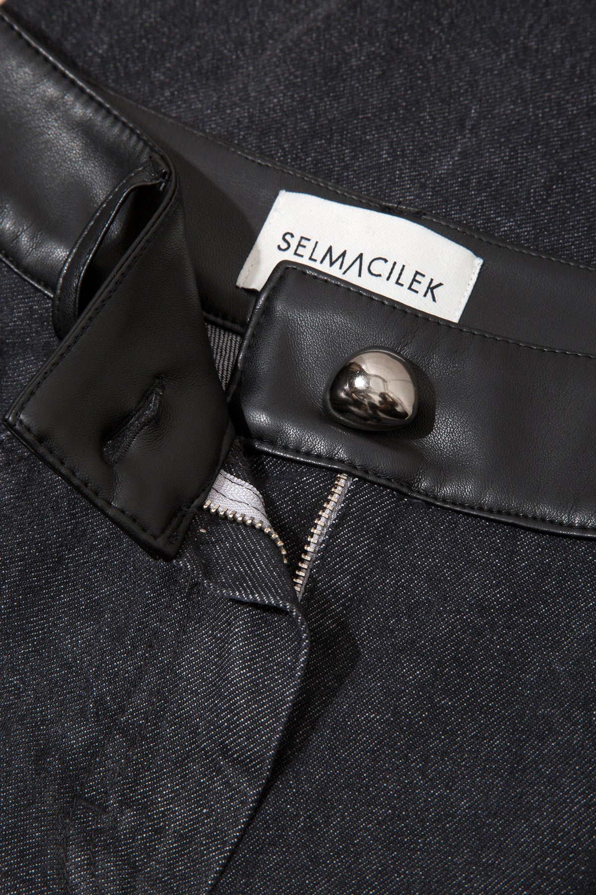 Rebel Jeans – Black