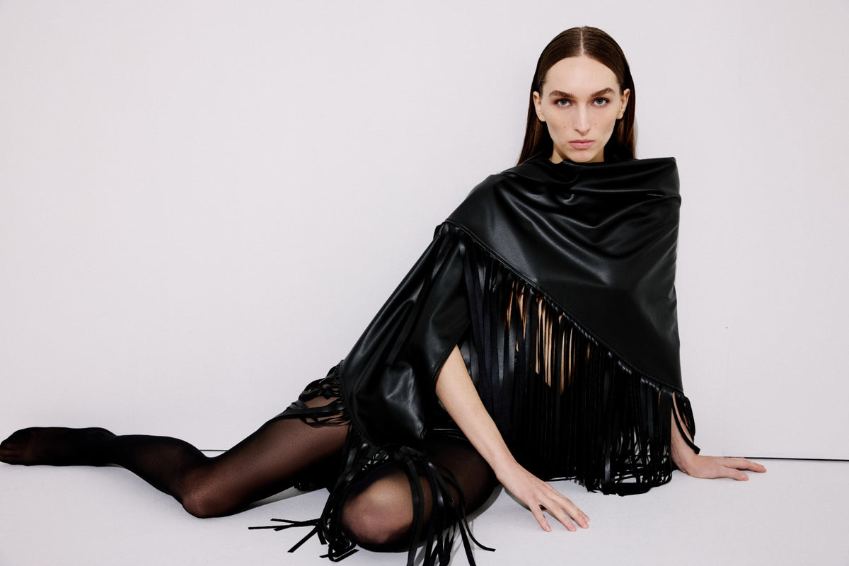 Elora Melton Shawl – Black / Elora Shawl – Black