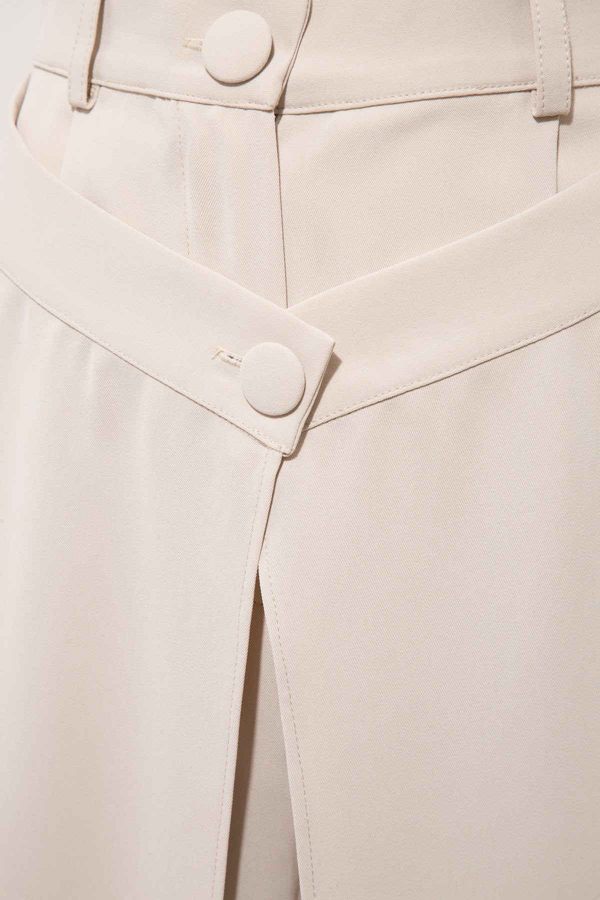 Reign Trousers – Beige