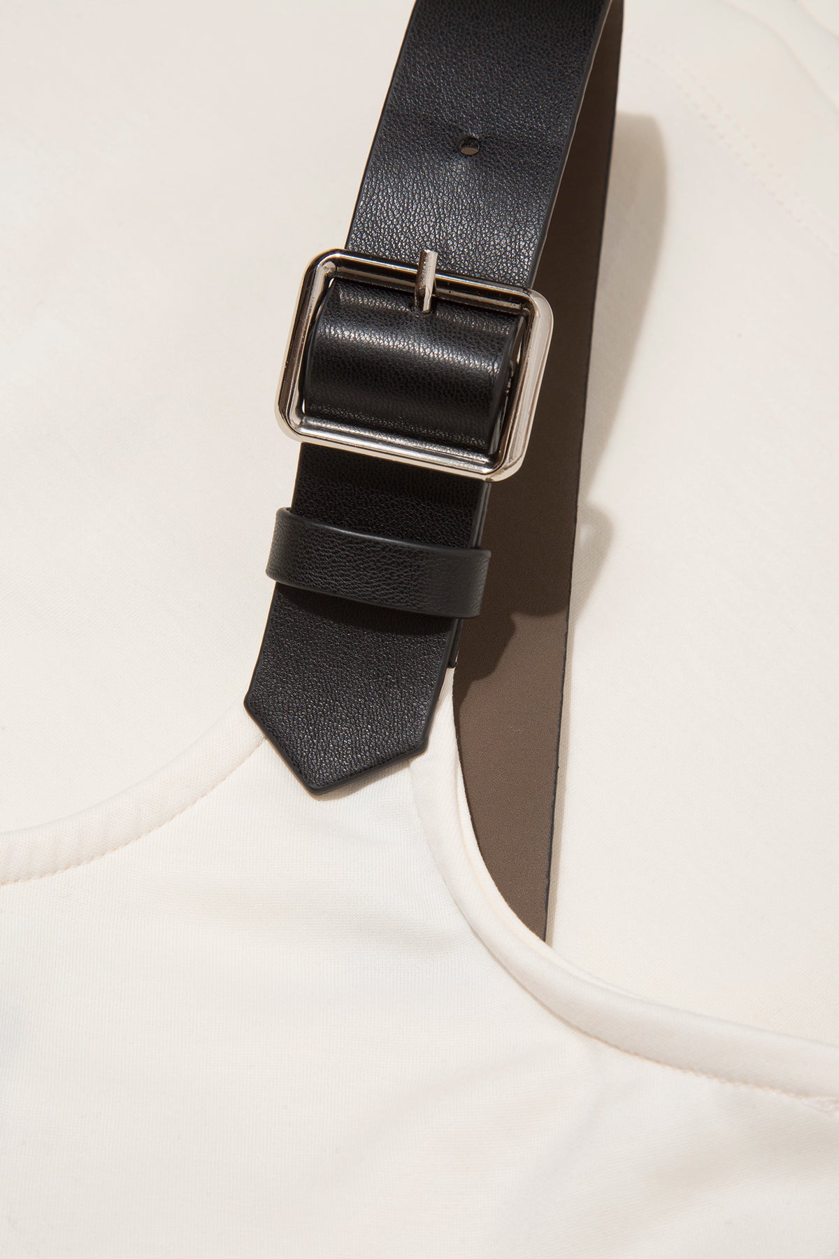 Sivera Tank Top Black Belt – Ecru